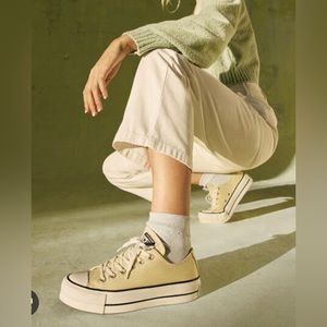 Ladies Converse Platform Sneaker